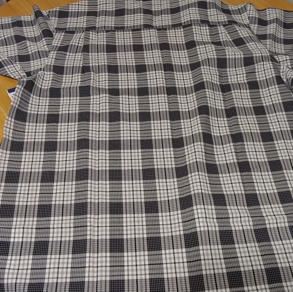 Men's Button Up XL - Picture 3 of 4